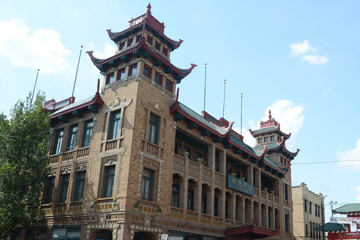 Chinatown Chicago: Dragon Kings Quest Outdoor Escape Game - Photo 1 of 7